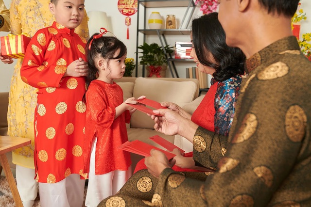 Cha mẹ EQ cao sẽ kh&ocirc;ng n&oacute;i với con 4 c&acirc;u n&agrave;y khi nhận l&igrave; x&igrave; - Ảnh 1.