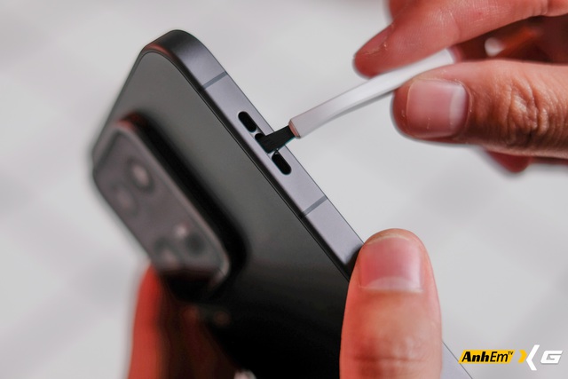 Smartphone n&agrave;y &ldquo;ph&aacute; đảo cấu h&igrave;nh&rdquo; với 4,3 triệu điểm AnTuTu, c&oacute; quạt thổi v&ugrave; v&ugrave; v&agrave; trong hộp c&ograve;n k&egrave;m cả&hellip; chổi- Ảnh 7.