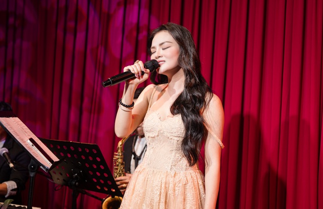 Nữ ca sĩ L&agrave;o Cai "t&aacute;i sinh" khi lấy t&ecirc;n của Hồ Ngọc H&agrave; l&agrave;m một việc- Ảnh 1.