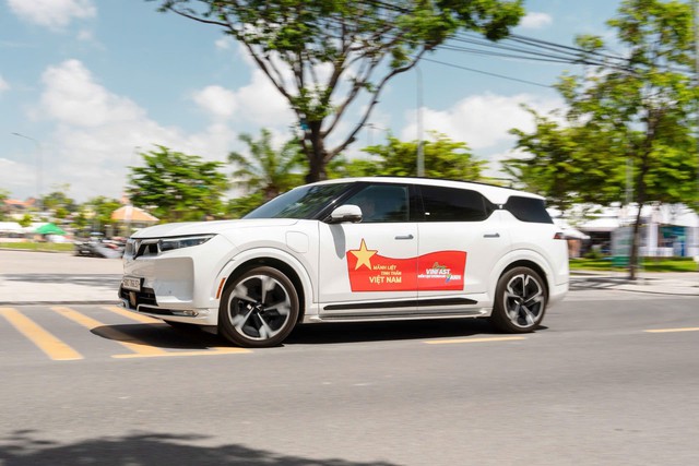 Trải nghiệm chỉ c&oacute; ở VinFast VF 9: Ghế massage, treo kh&iacute; n&eacute;n, chi ph&iacute; vận h&agrave;nh gần như bằng 0 - Ảnh 2.