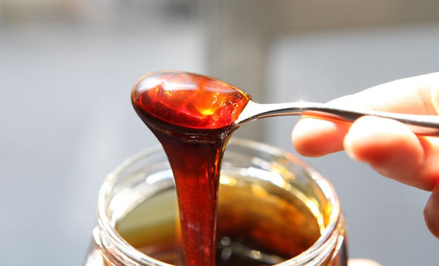 Đi chợ Tết chưa? B&aacute;c sĩ m&aacute;ch 3 m&oacute;n ăn vặt &ldquo;tuổi thơ&rdquo; gi&uacute;p điều h&ograve;a kh&iacute; huyết, tăng cường chức năng l&aacute; l&aacute;ch, th&uacute;c đẩy m&aacute;i t&oacute;c khỏe mạnh- Ảnh 3.