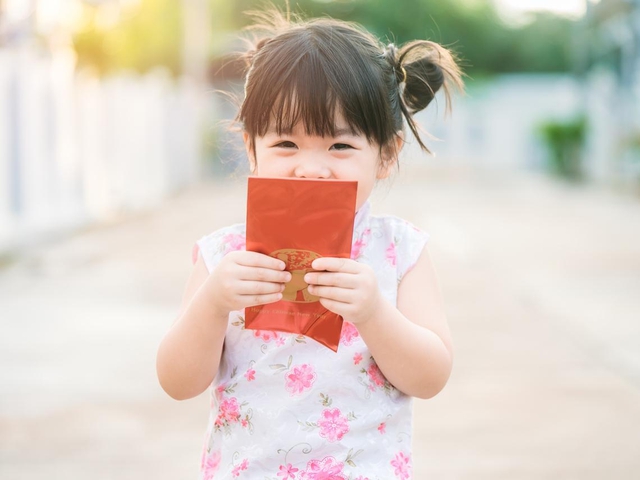 Họ h&agrave;ng l&igrave; x&igrave; con t&ocirc;i 500k nhưng nh&agrave; họ c&oacute; 2 đứa sinh đ&ocirc;i, t&ocirc;i n&ecirc;n mừng lại như thế n&agrave;o cho khỏi "lỗ"?- Ảnh 2.