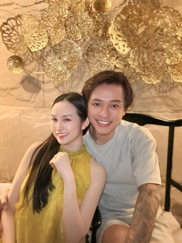 Nam ca sĩ tuổi ngựa đào hoa thay đổi vì hot girl kém 12 tuổi, có nhà mặt tiền hàng Khay, biệt thự 50 tỷ - Ảnh 2.