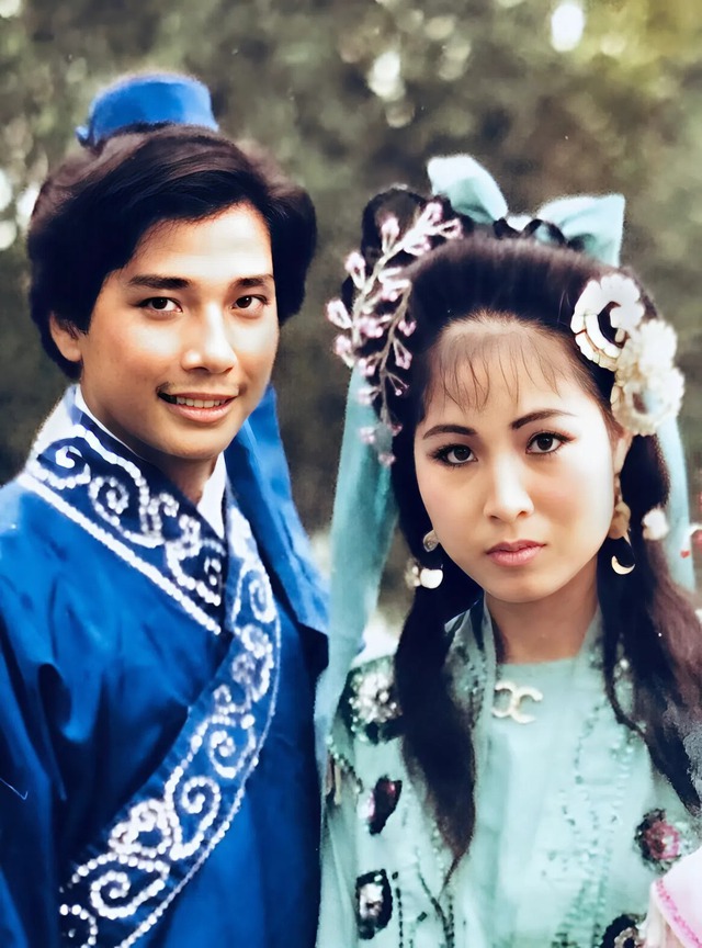 Nữ NSND tuổi ngựa cưới t&agrave;i từ m&agrave;n bạc lừng danh, sở hữu biệt thự ho&agrave;nh tr&aacute;ng giữa trung t&acirc;m TP.HCM - Ảnh 3.