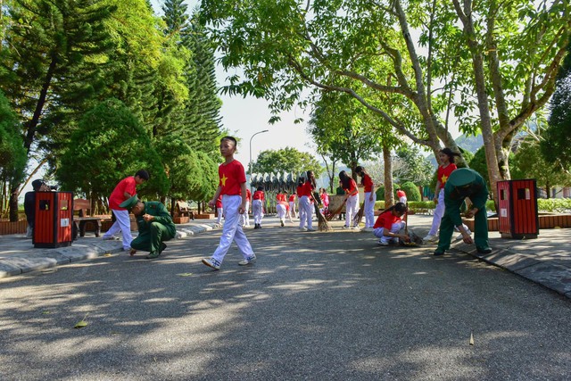 "Ngọn lửa thi&ecirc;ng" thắp s&aacute;ng kh&iacute; ph&aacute;ch anh h&ugrave;ng, bảo vệ vững chắc bờ c&otilde;i bi&ecirc;n cương - Ảnh 4.