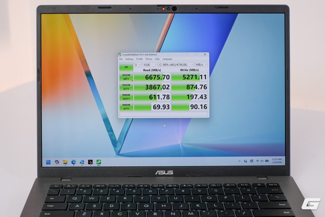 Tr&ecirc;n tay ASUS Vivobook S14 (M3407GA): Ryzen AI 400 Series, pin 15 giờ, RAM n&acirc;ng cấp được, gi&aacute; gần 25 triệu đồng- Ảnh 5.