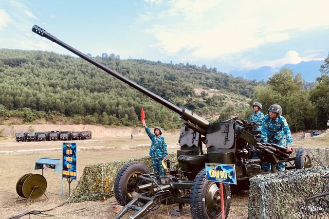 Sư đoàn Phòng không 375: Vui Xuân mới nhưng không lơ là cảnh giác- Ảnh 6. Sư đoàn Phòng không 375: Vui Xuân mới nhưng không lơ là cảnh giác- Ảnh 6.