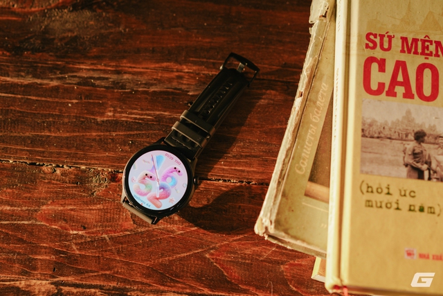 Trải nghiệm OPPO Watch S: Đeo nhẹ thoải m&aacute;i, pin tới 10 ng&agrave;y, thiết kế đặc biệt cho d&acirc;n "đi vụt"- Ảnh 4.