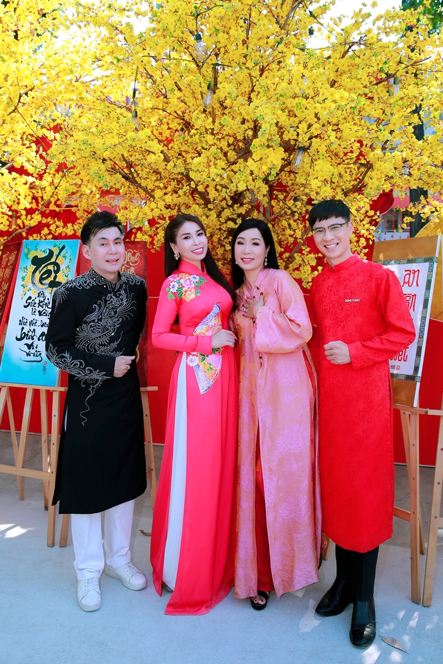 &Aacute; hậu Băng Ch&acirc;u v&agrave; hơn 100 nghệ sĩ nhận bằng khen "Nghệ sĩ v&igrave; cộng đồng"- Ảnh 10.