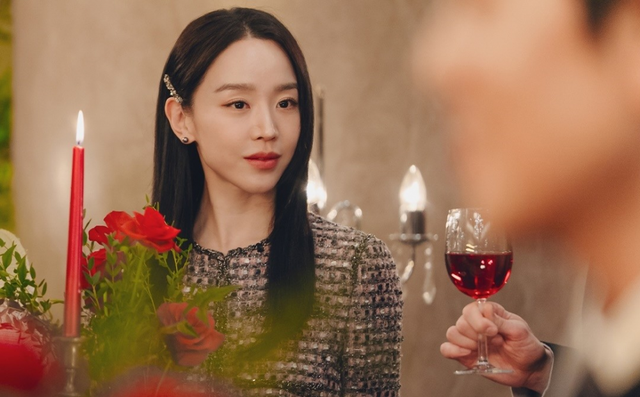 The Art of Sarah: Khi đồ hiệu l&agrave; một loại tiền tệ- Ảnh 2.