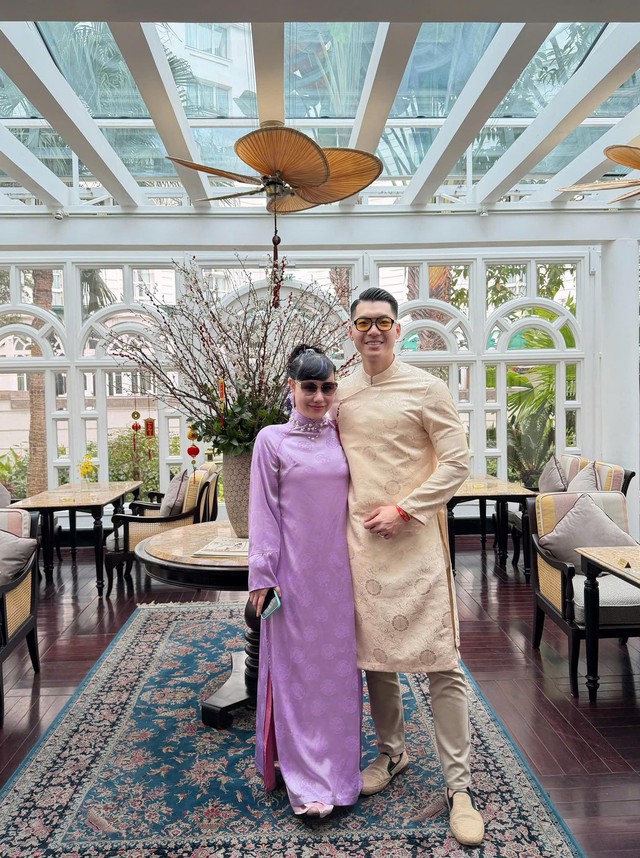 Nam diễn vi&ecirc;n Việt cho vợ đại gia hơn 15 tuổi "l&ecirc;n s&oacute;ng"- Ảnh 1.