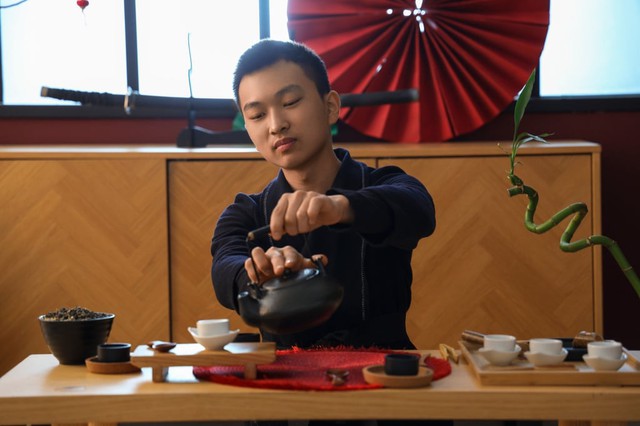 Nhiều người trẻ cuối c&ugrave;ng cũng thức tỉnh, chỉ muốn l&agrave;m "người cổ điển"- Ảnh 3.