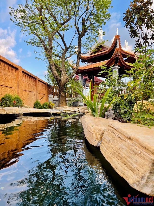 "&Ocirc;ng tr&ugrave;m" show quyền lực miền Bắc: Sở hữu "đế chế" ri&ecirc;ng, biệt phủ rộng lớn ở Nam Định- Ảnh 3.