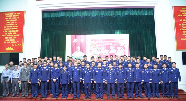 Hải đo&agrave;n 11: Giữ vững kh&iacute; thế vui Xu&acirc;n, sẵn s&agrave;ng chiến đấu cao - Ảnh 1.