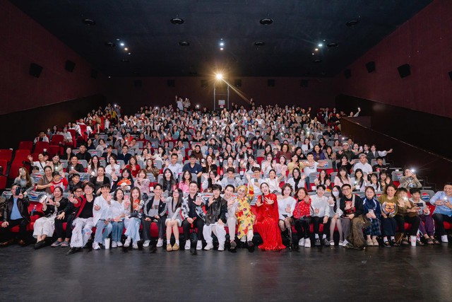 NSƯT Xu&acirc;n Hinh b&aacute;o tin vui- Ảnh 1.