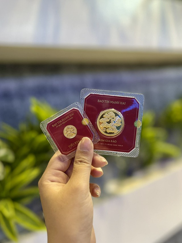 Ngày vía Thần Tài, tôi lén mua 3 chỉ vàng giấu dưới gối chồng, sáng hôm sau anh nói một câu lạnh gáy - Ảnh 1.