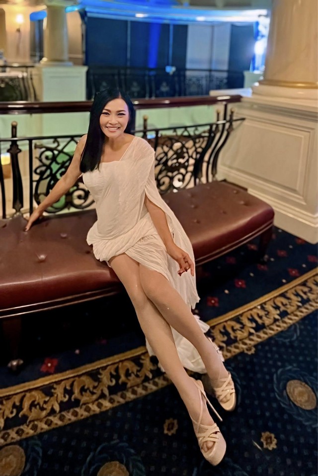 Nữ ca sĩ đ&igrave;nh đ&aacute;m U55 c&ocirc;ng khai lấy trai miền n&uacute;i, kh&ocirc;ng biết tiếng Việt, lu&ocirc;n sợ chồng ghen v&igrave; điều n&agrave;y - Ảnh 2.