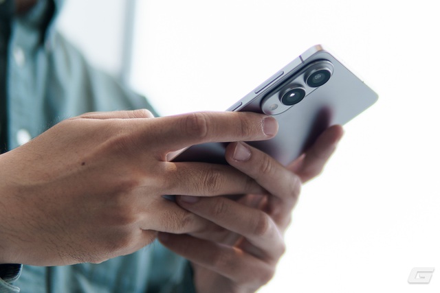 Samsung thừa nhận điện thoại si&ecirc;u mỏng b&aacute;n chậm, chưa c&oacute; kế hoạch ph&aacute;t triển phi&ecirc;n bản mới - Ảnh 1.