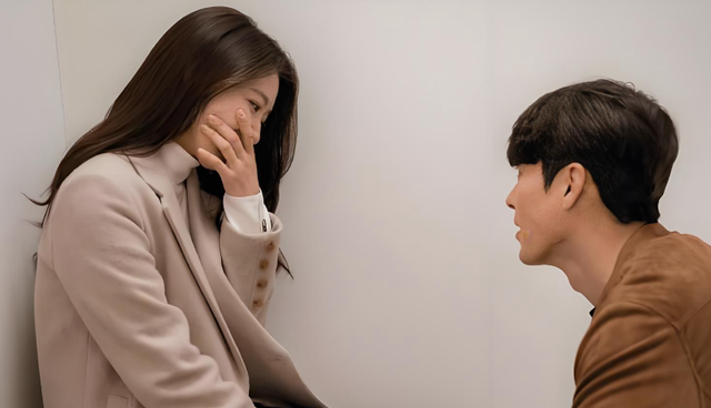 Lấy được vợ trẻ đẹp, ai cũng khen t&ocirc;i c&oacute; ph&uacute;c phần, nhưng chỉ được 6 th&aacute;ng th&igrave; t&ocirc;i đ&atilde; thấy sợ vợ m&igrave;nh- Ảnh 1.