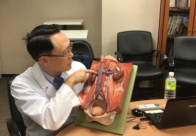 Nam giới thường xuy&ecirc;n l&agrave;m điều n&agrave;y l&agrave; tốt hay hại? B&aacute;c sĩ tiết lộ 4 lợi &iacute;ch &iacute;t ai ngờ đến- Ảnh 2.