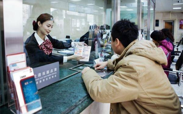 Kh&aacute;ch gửi tiết kiệm 913 triệu đồng, 2 năm sau nhận về chưa tới 500 triệu đồng: Ng&acirc;n h&agrave;ng khẳng định "ch&uacute;ng t&ocirc;i kh&ocirc;ng sai"- Ảnh 1.