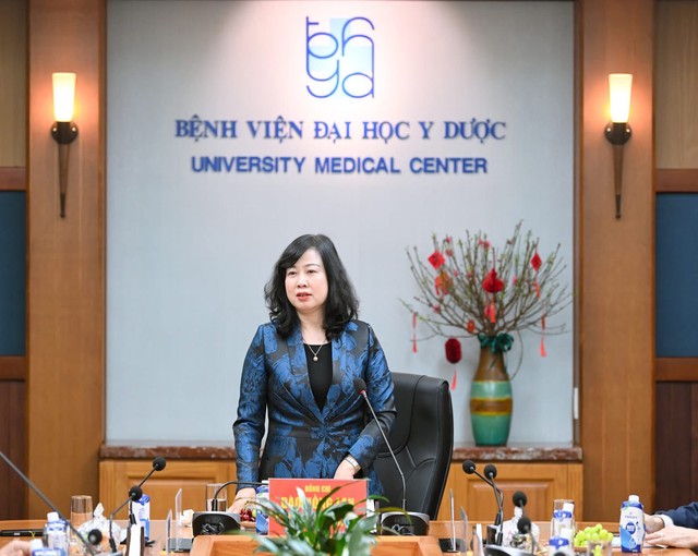 Bộ trưởng Bộ Y tế Đ&agrave;o Hồng Lan đến thăm v&agrave; ch&uacute;c tết   Bệnh viện Đại học Y Dược TP. Hồ Ch&iacute; Minh nh&acirc;n dịp Xu&acirc;n B&iacute;nh Ngọ 2026- Ảnh 1.
