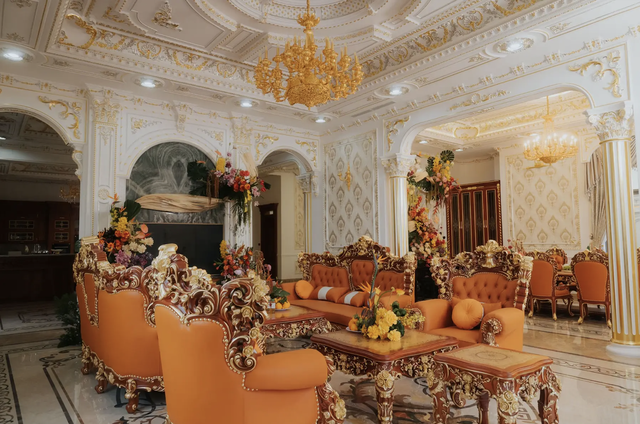 "Cậu cả" Bến Tre cưới vợ: Biệt phủ to nhất v&ugrave;ng được phủ k&iacute;n bằng 200 loại hoa, c&ocirc; d&acirc;u xinh như c&ocirc;ng ch&uacute;a- Ảnh 16.