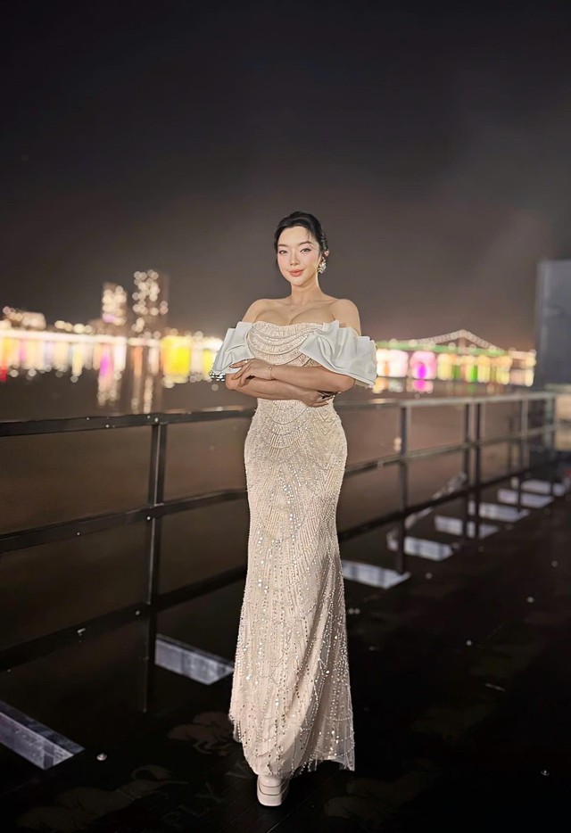 Nữ NSƯT l&ecirc;n Thượng t&aacute; ở tuổi 42: Cưới chồng Pakistan, chồng ng&agrave;y c&agrave;ng y&ecirc;u say đắm - Ảnh 1.