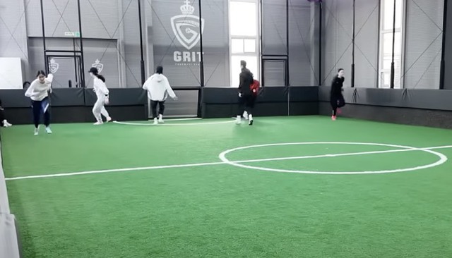 Mẫu H&agrave;n 42 tuổi "đ&aacute;nh bay" 4kg chỉ trong 12 ng&agrave;y- Ảnh 1.