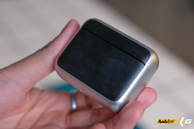 "Tr&ecirc;n tai" mẫu tai nghe TWS gi&aacute;... 47 triệu đồng đắt bậc nhất tại Việt Nam: Liệu c&oacute; g&igrave; hay ho? - Ảnh 7.