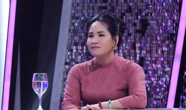 Nữ ca sĩ l&agrave; đại gia showbiz Việt, n&oacute;i thẳng chuyện c&oacute; chồng ngoại t&igrave;nh: "Chia tay sớm bớt đau khổ" - Ảnh 3.