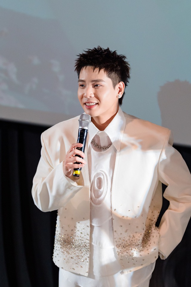 C&ocirc;ng an Lạng Sơn hỗ trợ nam ca sĩ đ&igrave;nh đ&aacute;m sinh năm 1997 - Ảnh 5.