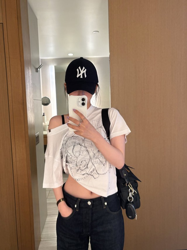 Kh&ocirc;ng tin mỹ nh&acirc;n n&agrave;y l&agrave; con người, v&igrave; vẻ đẹp v&ocirc; thực như AI: Đến style cũng đỉnh th&ocirc;i nh&eacute;- Ảnh 15.