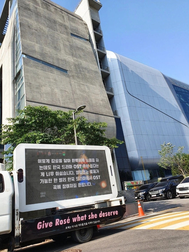 Mỹ nh&acirc;n đẹp nhất thế giới sự nghiệp l&ecirc;n thẳng 1 đường: Vừa t&aacute;ch nh&oacute;m đ&atilde; li&ecirc;n tục l&agrave;m n&ecirc;n lịch sử, qu&aacute; khứ bất c&ocirc;ng đi v&agrave;o dĩ v&atilde;ng - Ảnh 7.