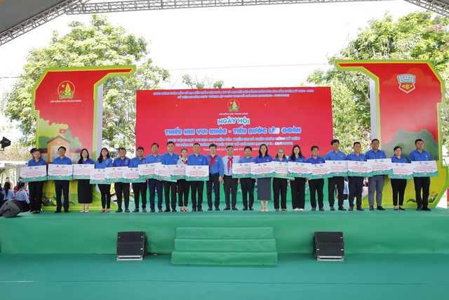 Ng&agrave;y hội &ldquo;Thiếu nhi vui khỏe - Tiến bước l&ecirc;n Đo&agrave;n&rdquo; tại Th&agrave;nh phồ Hồ Ch&iacute; Minh - Ảnh 3.