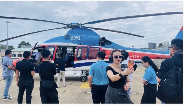 C&aacute;nh bay tr&ecirc;n tầng kh&ocirc;ng: Th&agrave;nh phố Hồ Ch&iacute; Minh ch&iacute;nh thức khai th&aacute;c tour trực thăng li&ecirc;n v&ugrave;ng từ 11/3 - Ảnh 3.