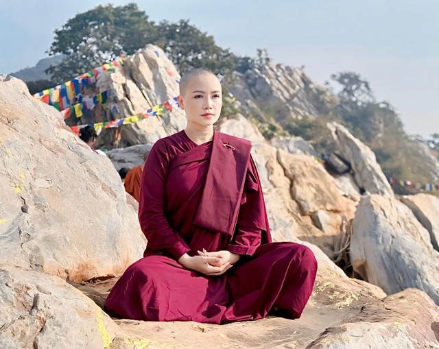 Nữ diễn viên phim giờ vàng xuất gia gieo duyên sau 4 lần đổ vỡ hôn nhân- Ảnh 1. Nữ diễn viên phim giờ vàng xuất gia gieo duyên sau 4 lần đổ vỡ hôn nhân- Ảnh 1.