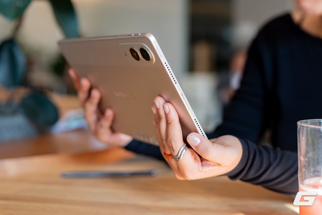 Trải nghiệm nhanh Lenovo Yoga Tab: Tablet AI liệu rằng đ&atilde; đủ để &ldquo;thay vai&rdquo; cho laptop?- Ảnh 19.