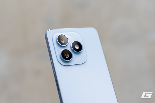 Tr&ecirc;n tay HONOR X8d: Nh&igrave;n mỏng m&agrave; pin tận 7000mAh, c&oacute; t&iacute;nh năng m&agrave; nhiều flagship kh&ocirc;ng c&oacute;, gi&aacute; từ 8 triệu đồng- Ảnh 13.