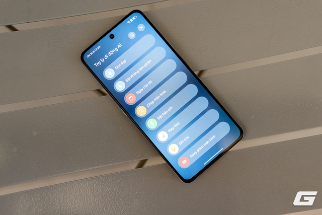 Tr&ecirc;n tay HONOR X8d: Nh&igrave;n mỏng m&agrave; pin tận 7000mAh, c&oacute; t&iacute;nh năng m&agrave; nhiều flagship kh&ocirc;ng c&oacute;, gi&aacute; từ 8 triệu đồng- Ảnh 9.