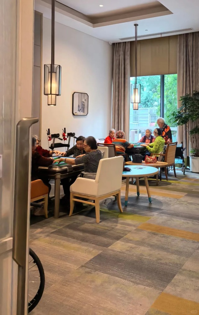 Viện dưỡng l&atilde;o hiện đại kh&aacute;c g&igrave; &ldquo;trại dưỡng gi&agrave;&rdquo; ng&agrave;y xưa? - Ảnh 2.