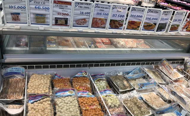 Mua t&ocirc;m đ&oacute;ng khay ở si&ecirc;u thị: Nh&acirc;n vi&ecirc;n h&eacute; lộ chi tiết "v&agrave;ng" nhiều người bỏ qua- Ảnh 4.