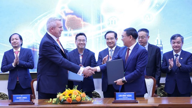 TP. Hồ Ch&iacute; Minh đ&oacute;n si&ecirc;u dự &aacute;n 2,1 tỷ USD: &ldquo;tr&aacute;i tim&rdquo; dữ liệu AI sắp khởi c&ocirc;ng tại Củ Chi - Ảnh 4.