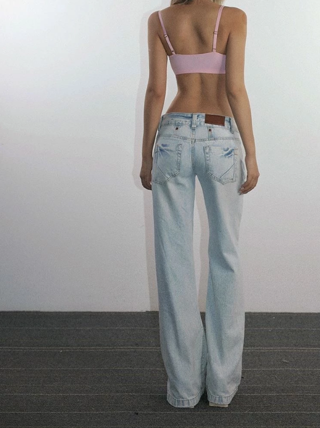 Style &ldquo;g&aacute;i phố&rdquo; của Phương Ly: da n&acirc;u, v&aacute;y ngắn v&agrave; vibe cool-girl cuốn cực - Ảnh 25.