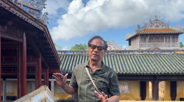 Chế Linh tới Huế, nhắc kh&aacute;n giả ở nước ngo&agrave;i về nước l&agrave;m một việc - Ảnh 2.