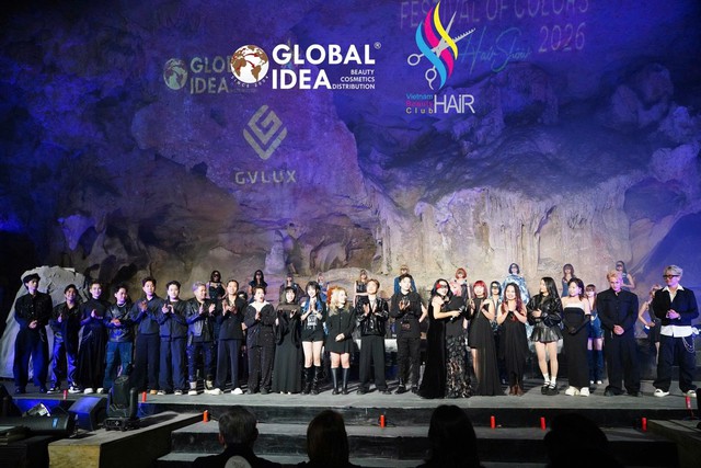 Hair Show "festival of colors" - Bốn M&ugrave;a Tỉnh Thức.  - Ảnh 2.