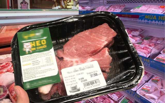 Thịt heo đ&oacute;ng khay trong si&ecirc;u thị: Nh&acirc;n vi&ecirc;n n&oacute;i thẳng "khay n&agrave;o n&ecirc;n tr&aacute;nh" - Ảnh 1.
