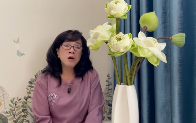 Nữ NSƯT từ Mỹ về bật kh&oacute;c nức nở: "Con hết sức rồi!"- Ảnh 2.