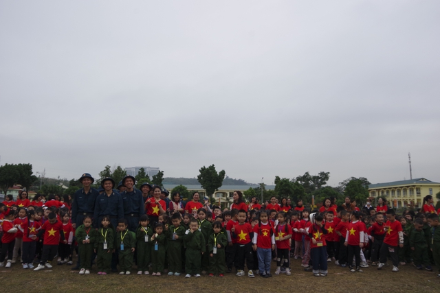 Sức trẻ xung kích trên trận địa tên lửa Trung đoàn 213 - Ảnh 7.