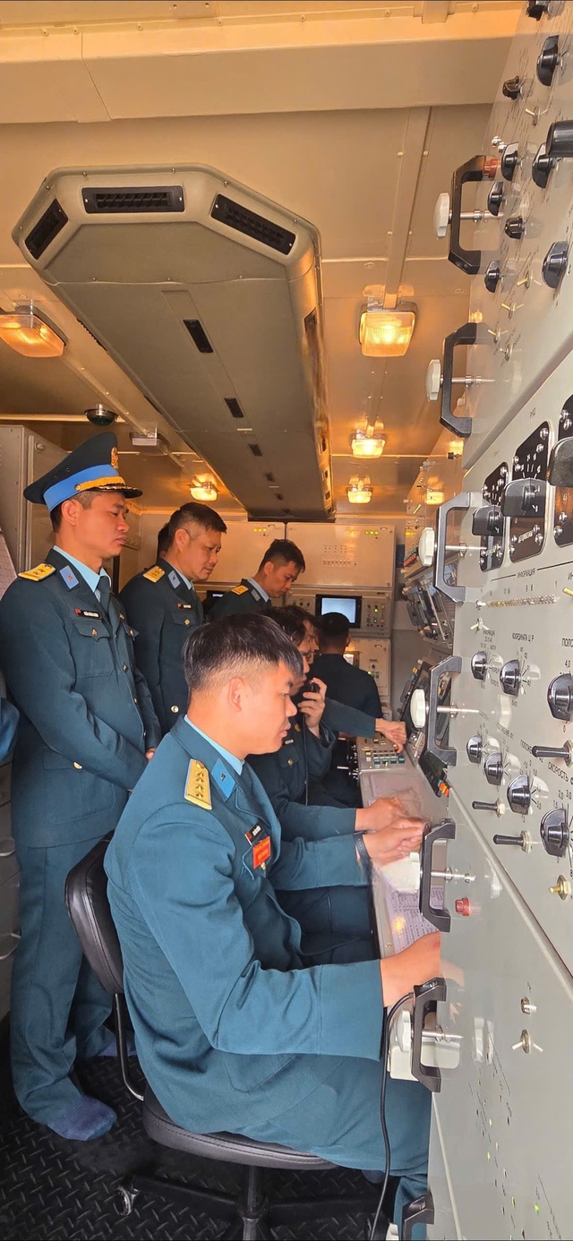 Sức trẻ xung kích trên trận địa tên lửa Trung đoàn 213 - Ảnh 2.